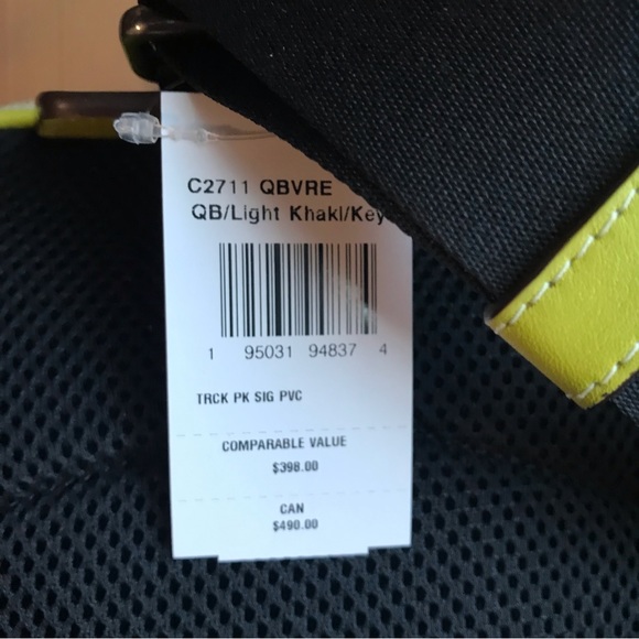 🥰 Coach Track Pack In Signature Canvas  Lime Khaki - Picture 9 of 11